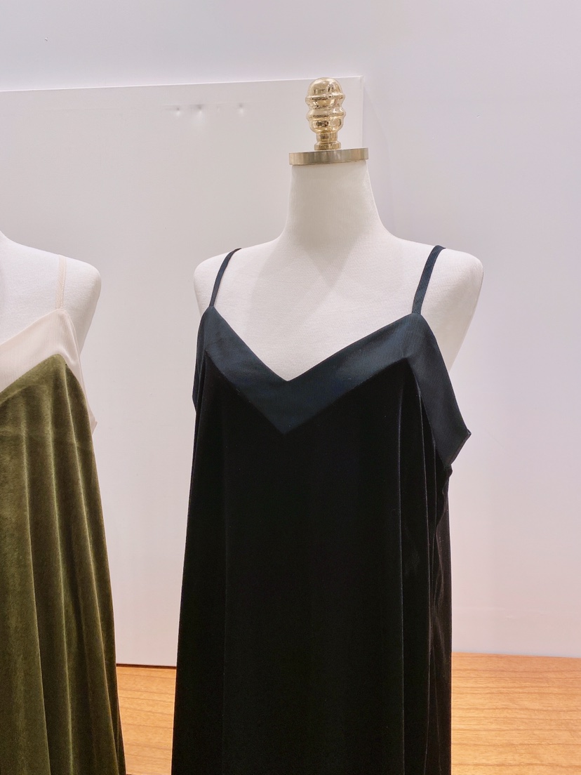 LETAILOR東大門㊣實拍女士新品熱賣職業人氣25秋冬連衣裙天鵝絨LETAILOR連衣裙