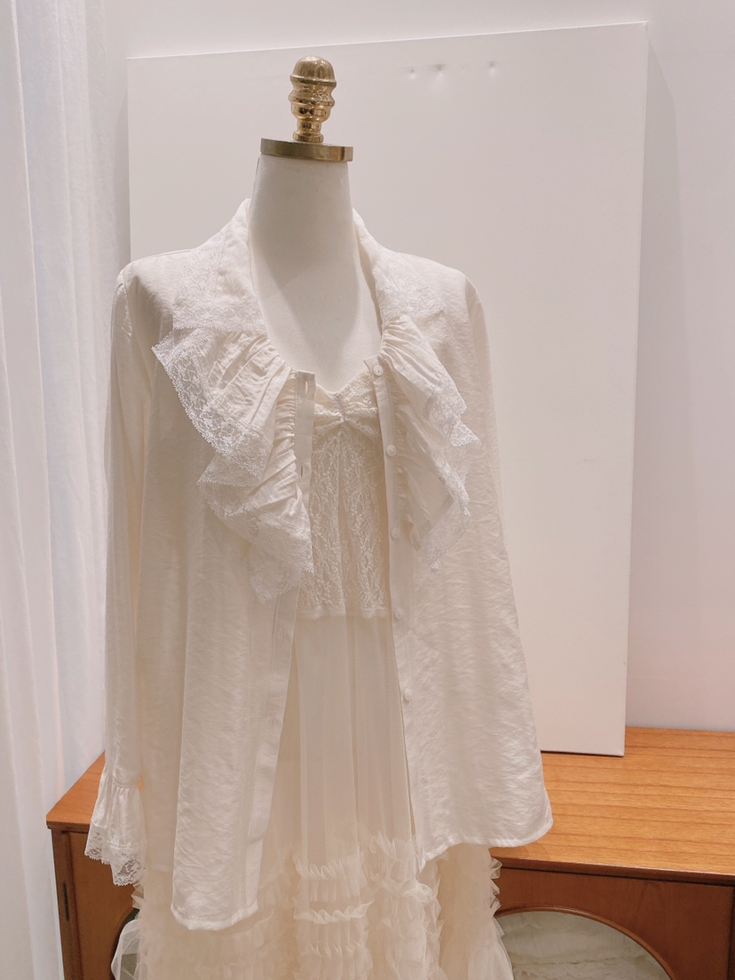 LETAILOR東大門㊣直郵女裝新品真品時尚休閑人氣襯衫蕾絲衫LETAILOR襯衫/蕾絲衫