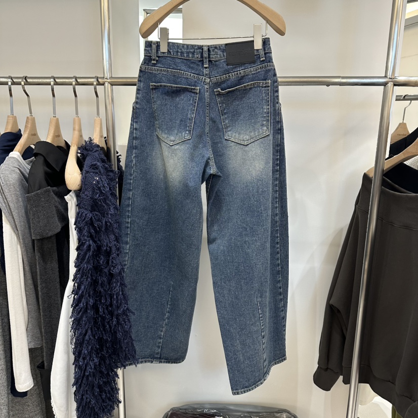 RENDER韓國直郵㊣女裝新品熱賣25秋冬人氣推薦時尚真品牛仔褲RENDER牛仔褲