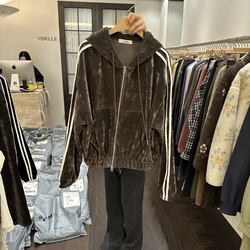 VIBELLE韓國代購㊣女裝新款人氣熱賣25秋冬休閑衛衣天鵝絨拉鏈VIBELLE衛衣圖色2