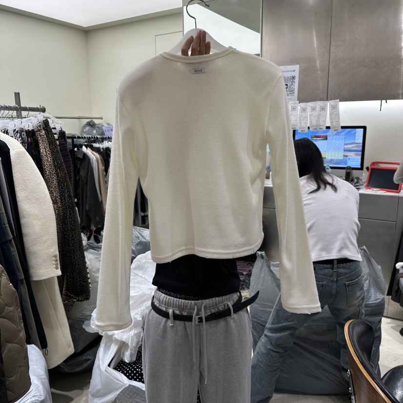 BENE東大門㊣實拍女裝新品真品職業人氣熱賣25秋冬推薦長袖T恤BENE長袖T恤