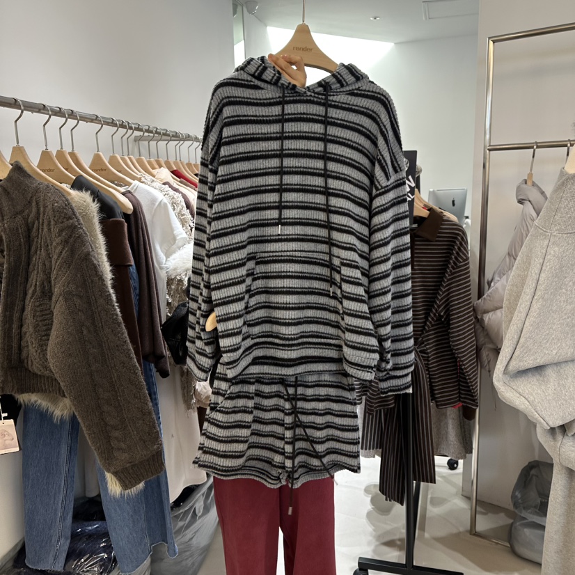 RENDER東大門㊣實拍女士新品推薦真品時尚人氣職業休閑衛衣RENDER衛衣