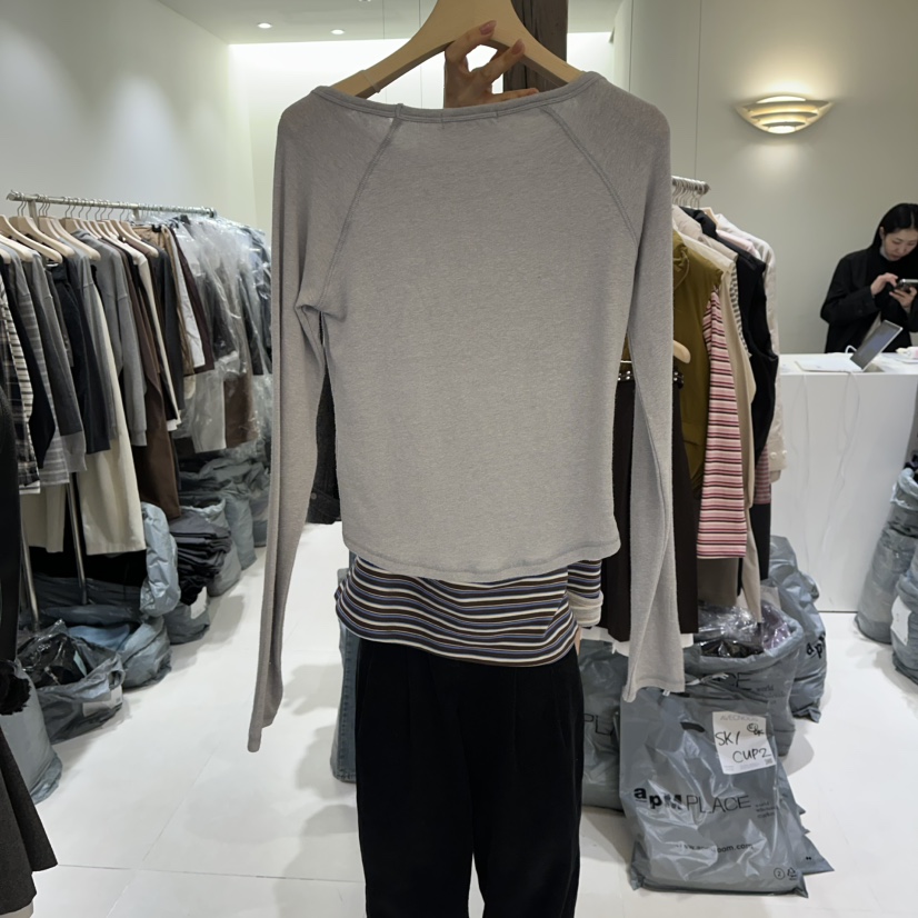 AVECNOUS韓國代購㊣女士新款人氣真品推薦熱賣休閑長袖T恤船領AVECNOUS長袖T恤