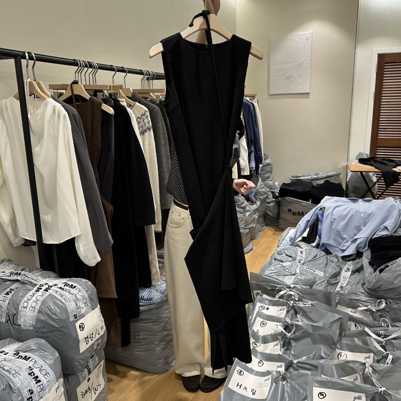 GILLI東大門㊣直郵女士新款職業真品休閑推薦25秋冬連衣裙天鵝絨GILLI連衣裙圖色2