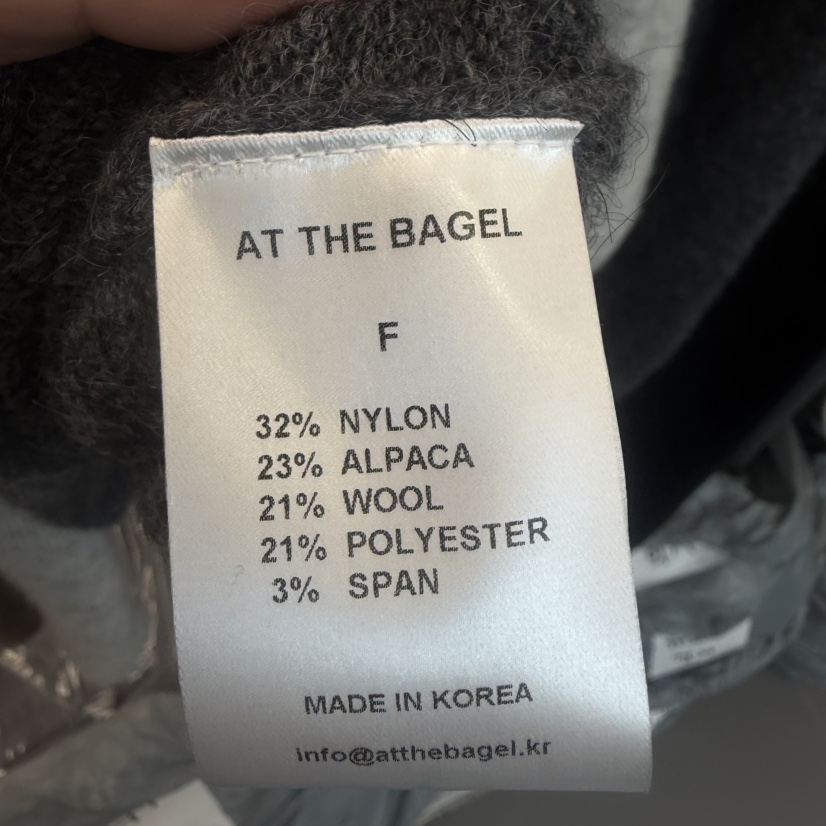 AT THE BAGEL韓國代購㊣女裝新款職業推薦真品毛衣含圍巾AT THE BAGEL毛衣