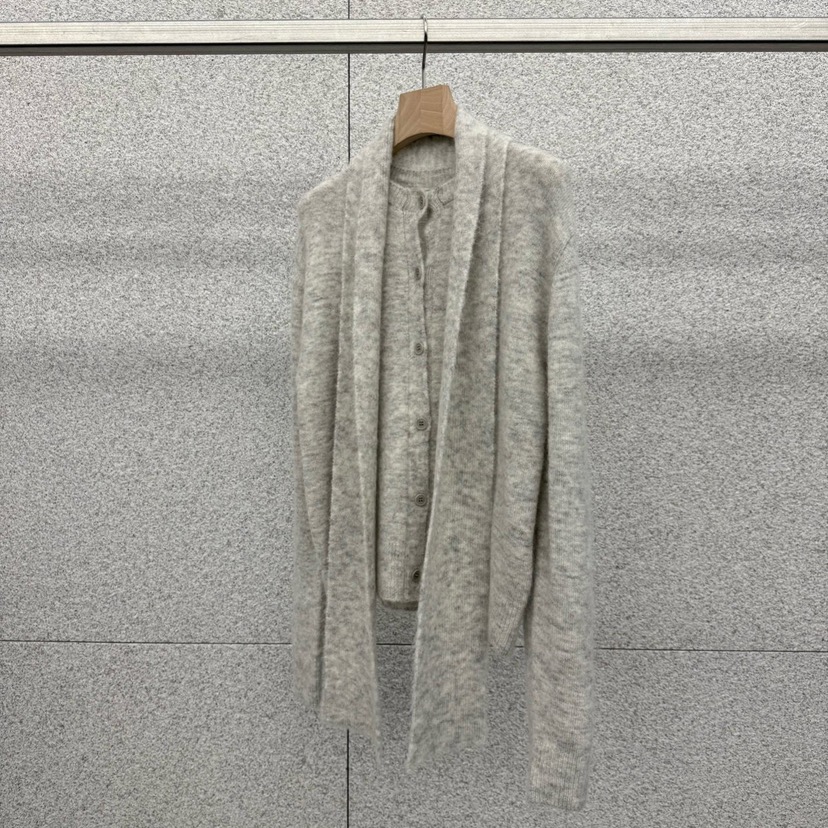 AT THE BAGEL韓國代購㊣女裝新款職業推薦真品毛衣含圍巾AT THE BAGEL毛衣