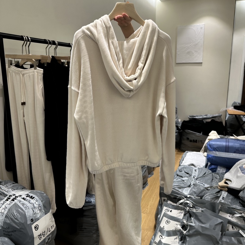 GILLI東大門㊣直郵女士新品休閑25秋冬時尚職業衛衣天鵝絨兜帽GILLI衛衣