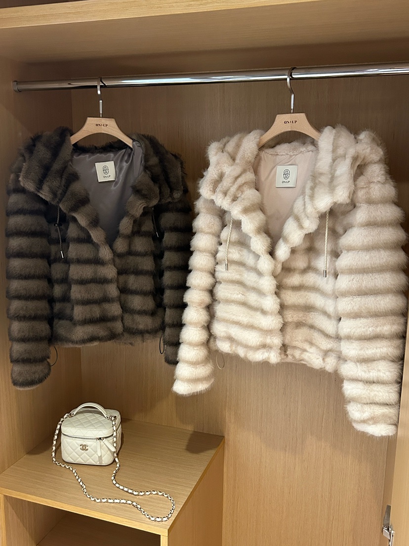 LAVIEU東大門㊣代購女裝新款時尚職業真品25秋冬短款大衣毛絨LAVIEU短款大衣