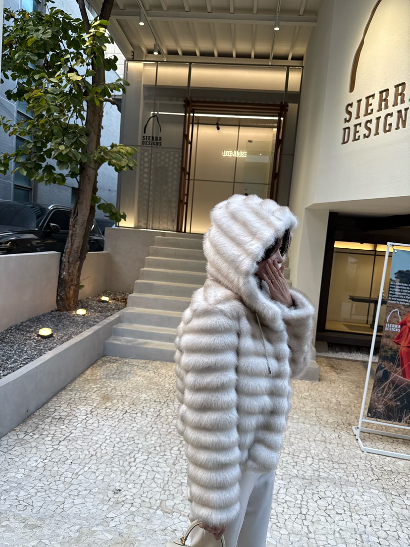 LAVIEU東大門㊣代購女裝新款時尚職業真品25秋冬短款大衣毛絨LAVIEU短款大衣