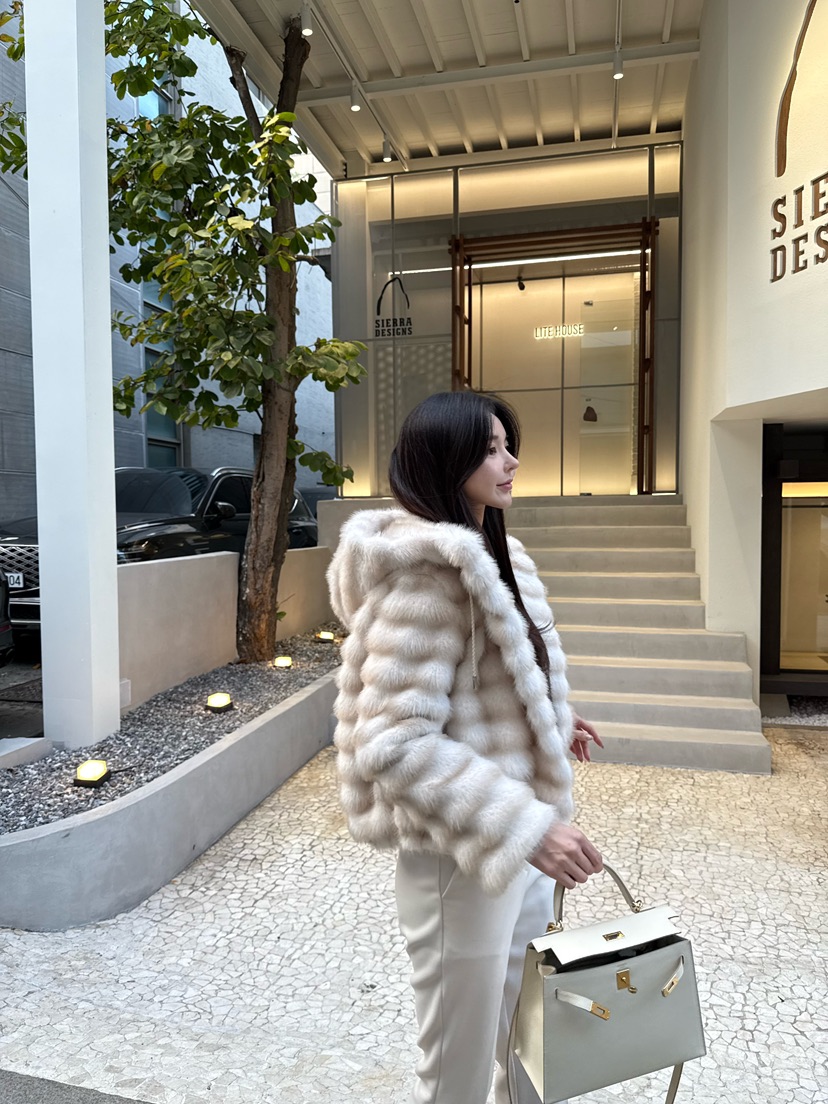 LAVIEU東大門㊣代購女裝新款時尚職業真品25秋冬短款大衣毛絨LAVIEU短款大衣