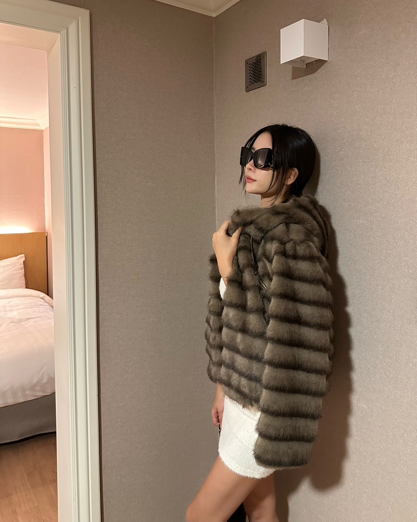 LAVIEU東大門㊣代購女裝新款時尚職業真品25秋冬短款大衣毛絨LAVIEU短款大衣