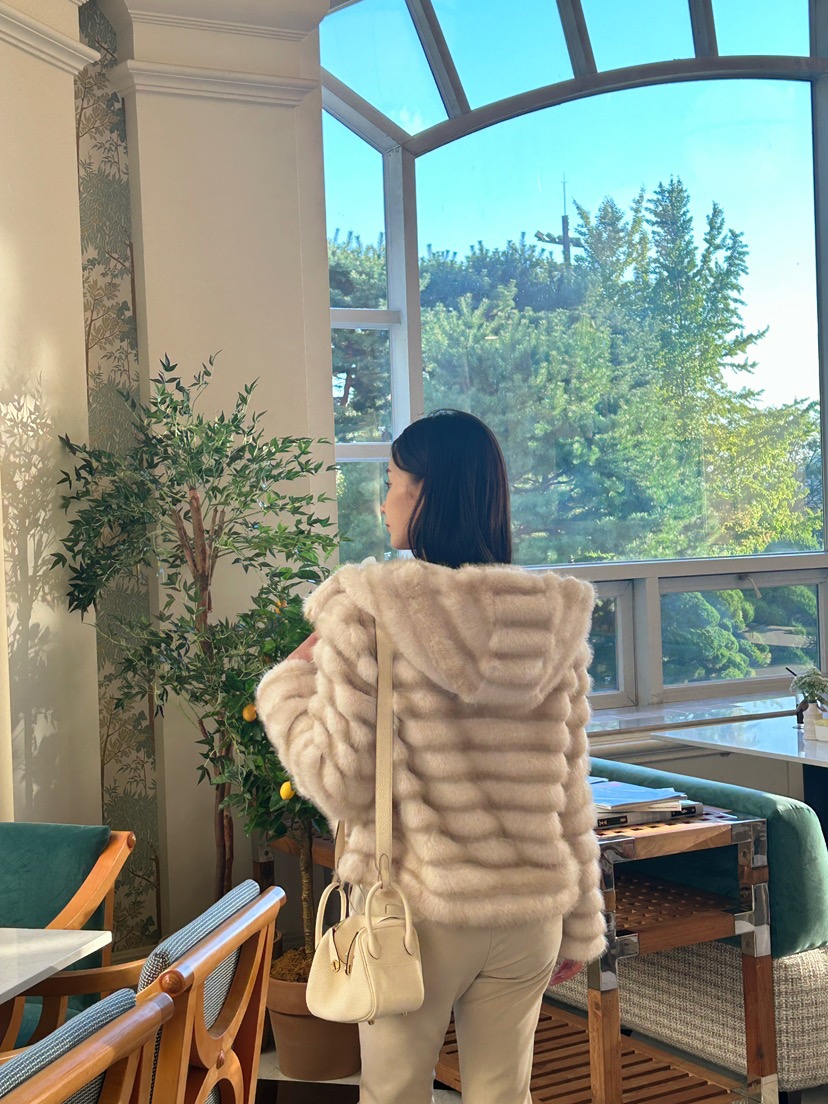 LAVIEU東大門㊣代購女裝新款時尚職業真品25秋冬短款大衣毛絨LAVIEU短款大衣