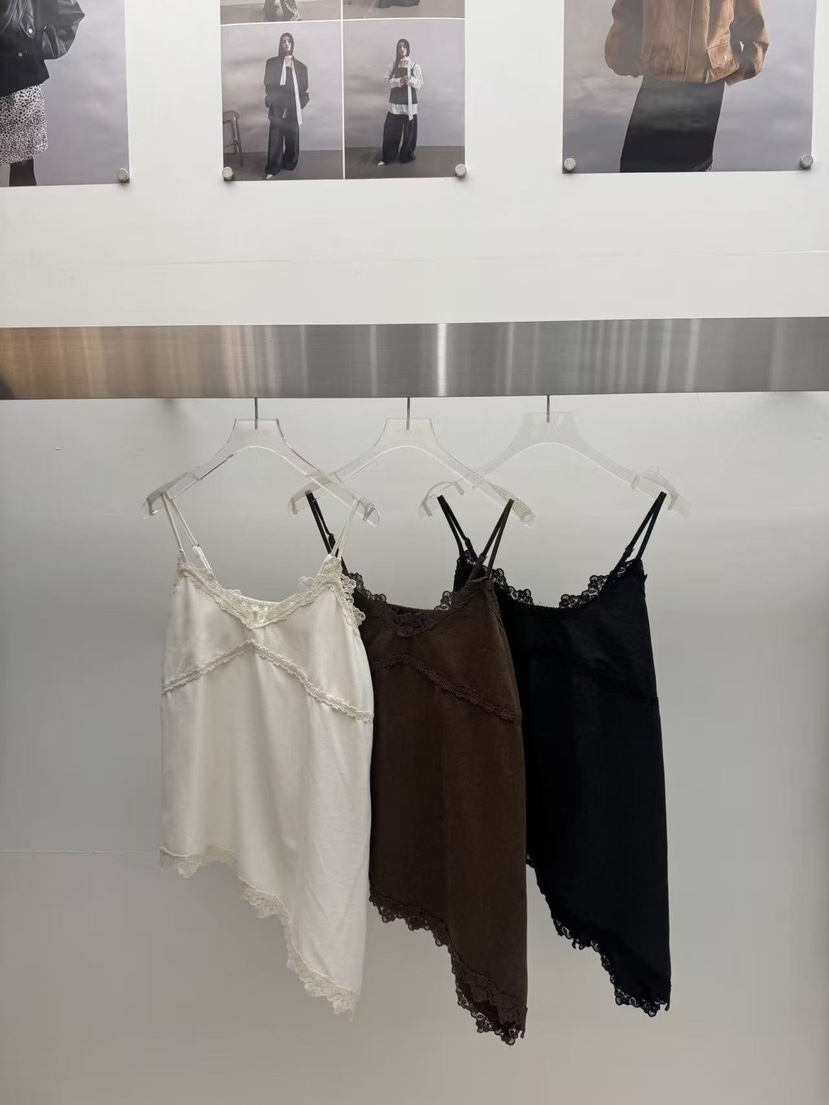 AMOOD東大門㊣代購女裝新品25秋冬熱賣真品人氣時尚吊帶背心AMOOD吊帶/背心