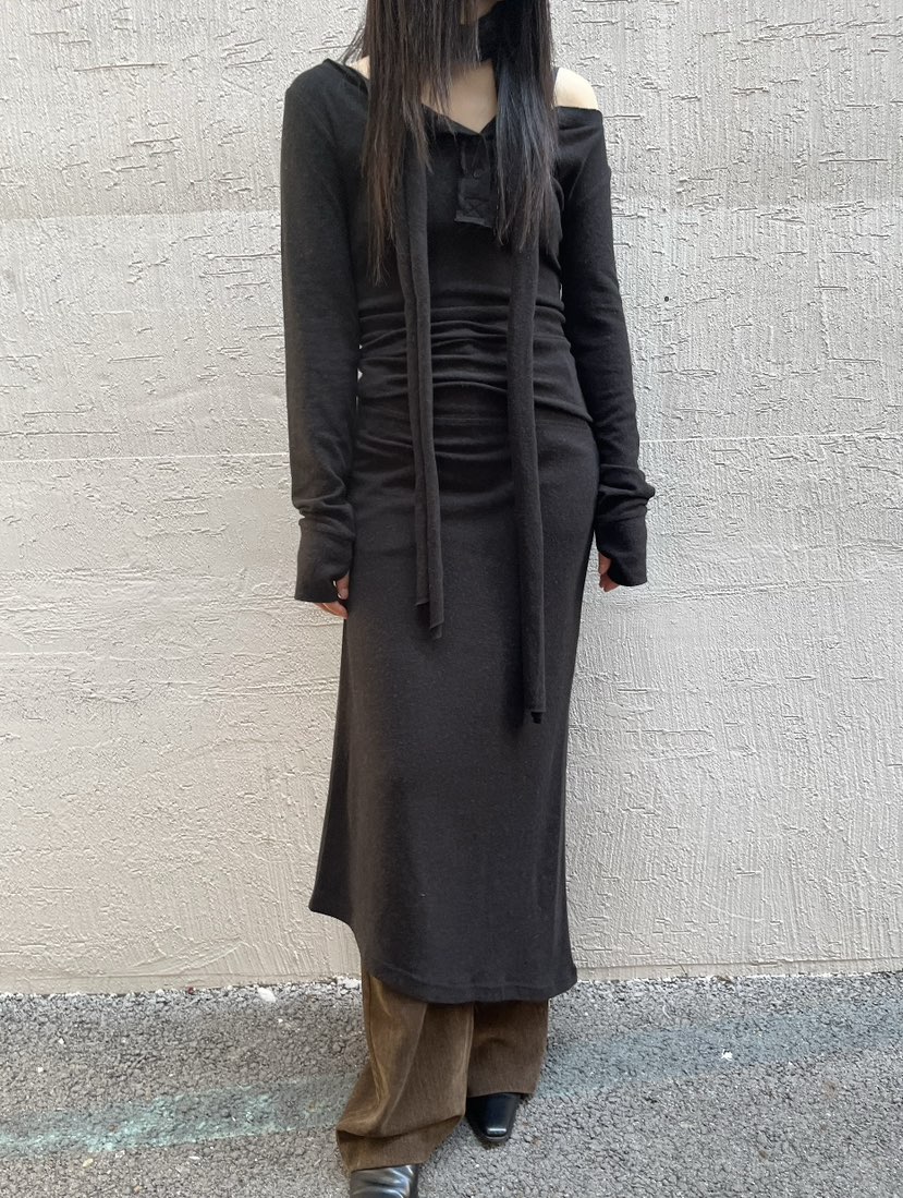 NEAR LEAP-P韓國直郵㊣女士新品人氣推薦25秋冬連衣裙含脖帶NEAR LEAP連衣裙