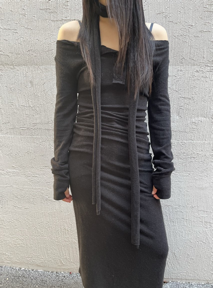 NEAR LEAP-P韓國直郵㊣女士新品人氣推薦25秋冬連衣裙含脖帶NEAR LEAP連衣裙