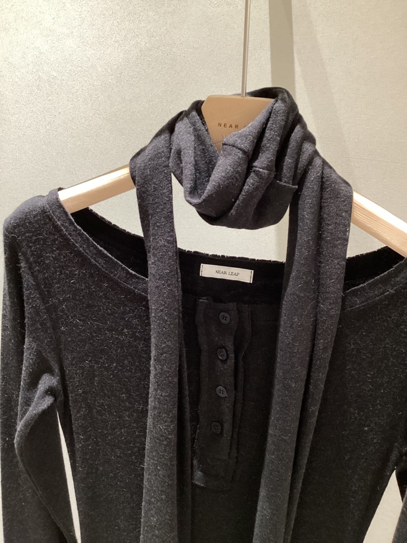 NEAR LEAP-P韓國直郵㊣女士新品人氣推薦25秋冬連衣裙含脖帶NEAR LEAP連衣裙