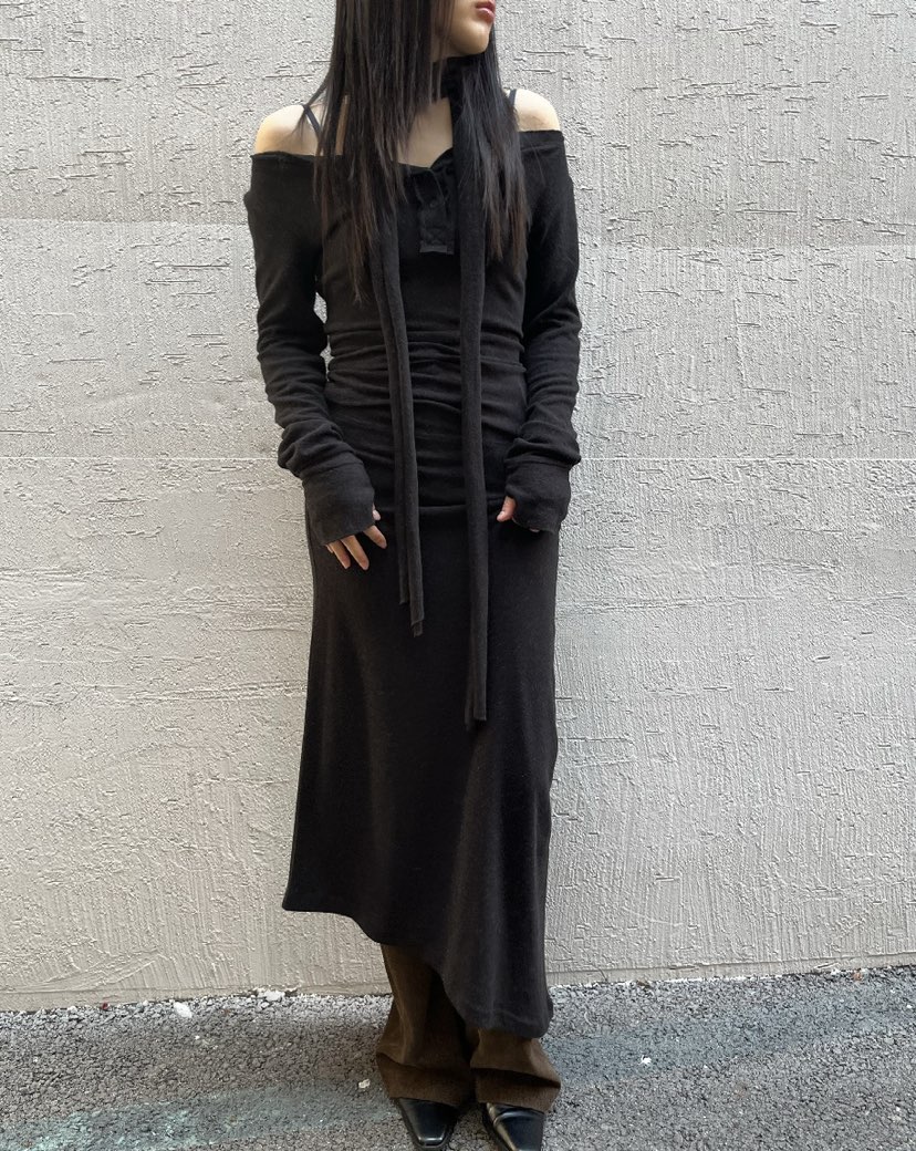 NEAR LEAP-P韓國直郵㊣女士新品人氣推薦25秋冬連衣裙含脖帶NEAR LEAP連衣裙