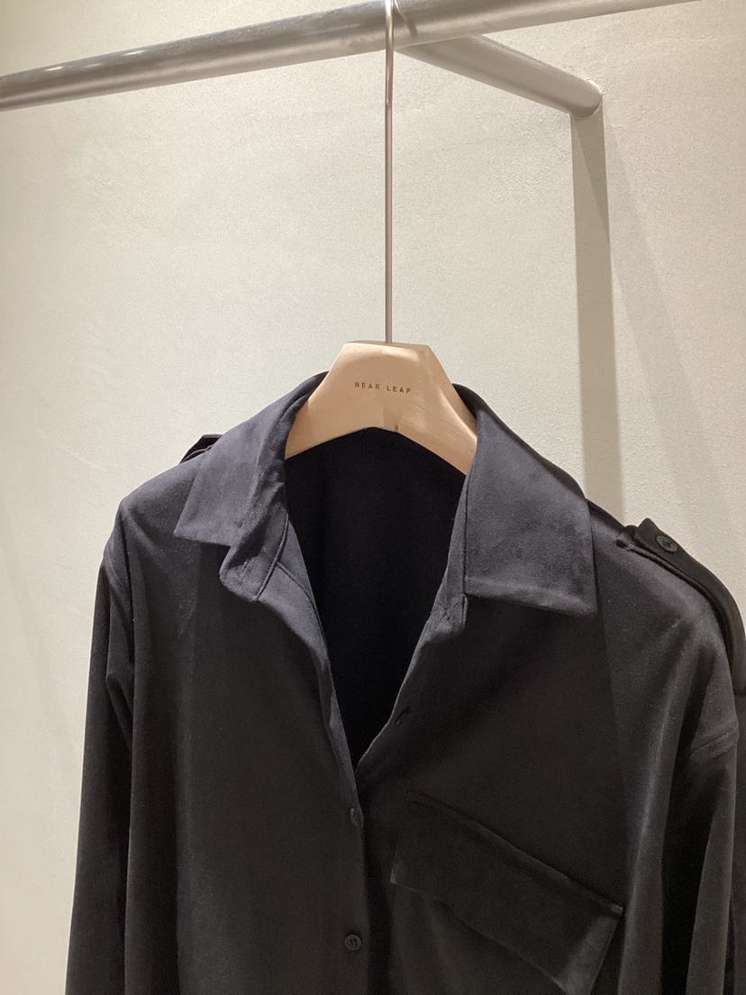 NEAR LEAP-P東大門㊣實拍女裝新款熱賣推薦襯衫蕾絲衫絨面革NEAR LEAP襯衫/蕾絲衫