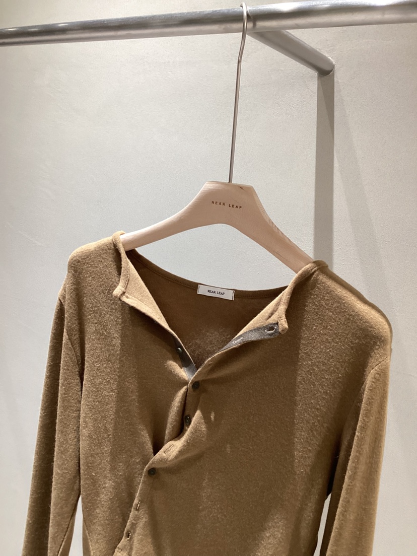 NEAR LEAP-P東大門㊣代購女裝新品熱賣真品長袖T恤安哥拉NEAR LEAP長袖T恤