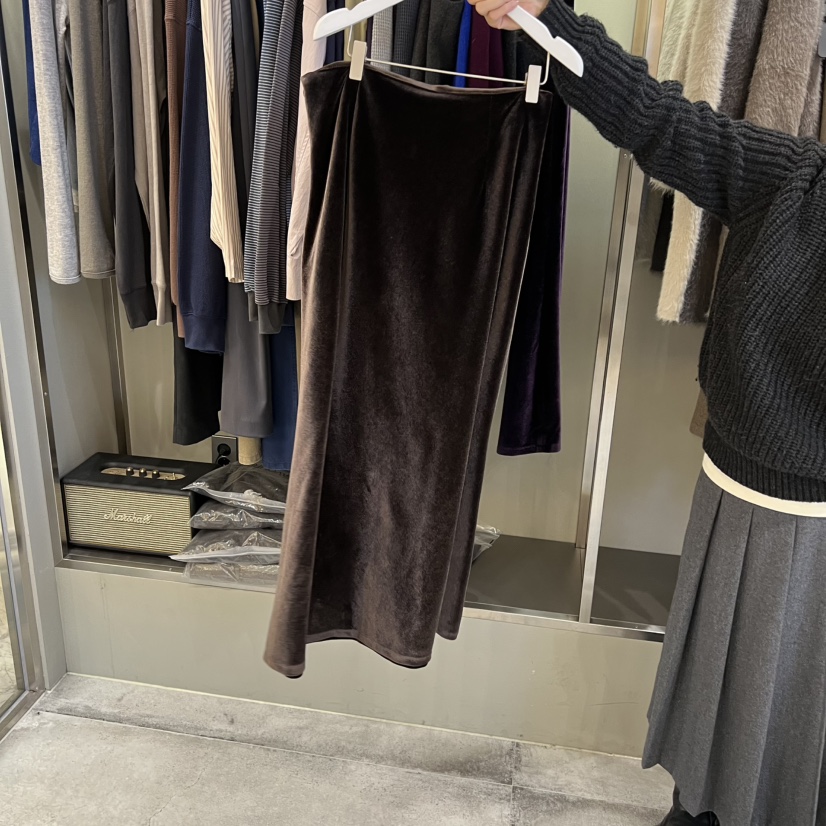 FAVE/FAVOURITE東大門㊣代購女士新品25秋冬職業長裙天鵝絨FAVOURITE長裙圖色2