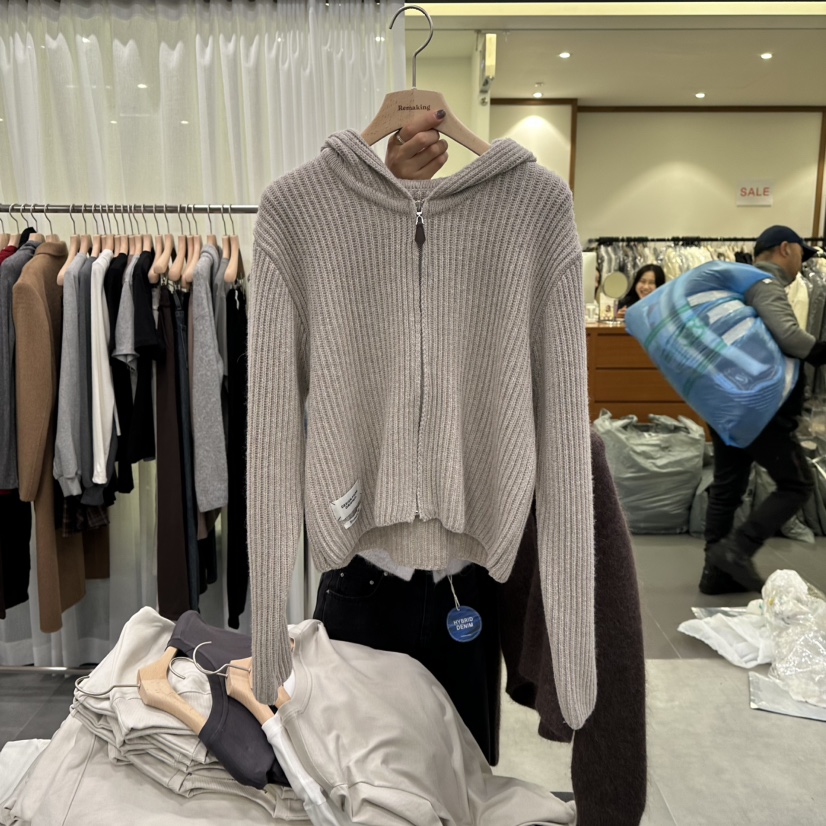 URBANSTORY/REMAKING東大門㊣直郵女裝新款職業針織衫連帽拉鏈衫Remaking/URBANSTORY針織衫