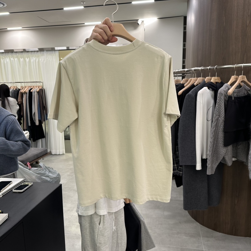 URBANSTORY/REMAKING韓國代購㊣女裝新款25秋冬熱賣時尚T恤Remaking/URBANSTORYT恤