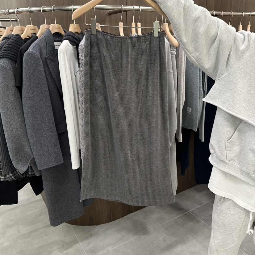 URBANSTORY/REMAKING東大門㊣直郵女士新款25秋冬職業長裙Remaking/URBANSTORY長裙