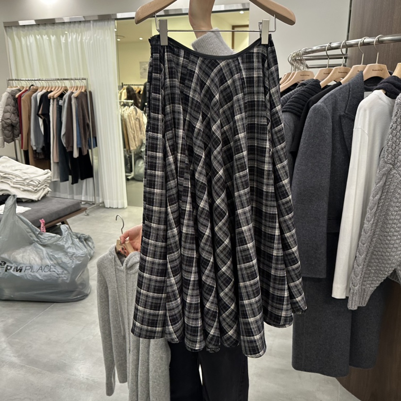 URBANSTORY/REMAKING東大門㊣直郵女士新品時尚人氣熱賣長裙Remaking/URBANSTORY長裙圖色2