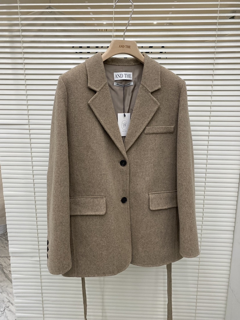 AND THE東大門㊣代購女士新品職業真品短款大衣含腰帶羊毛AND THE短款大衣