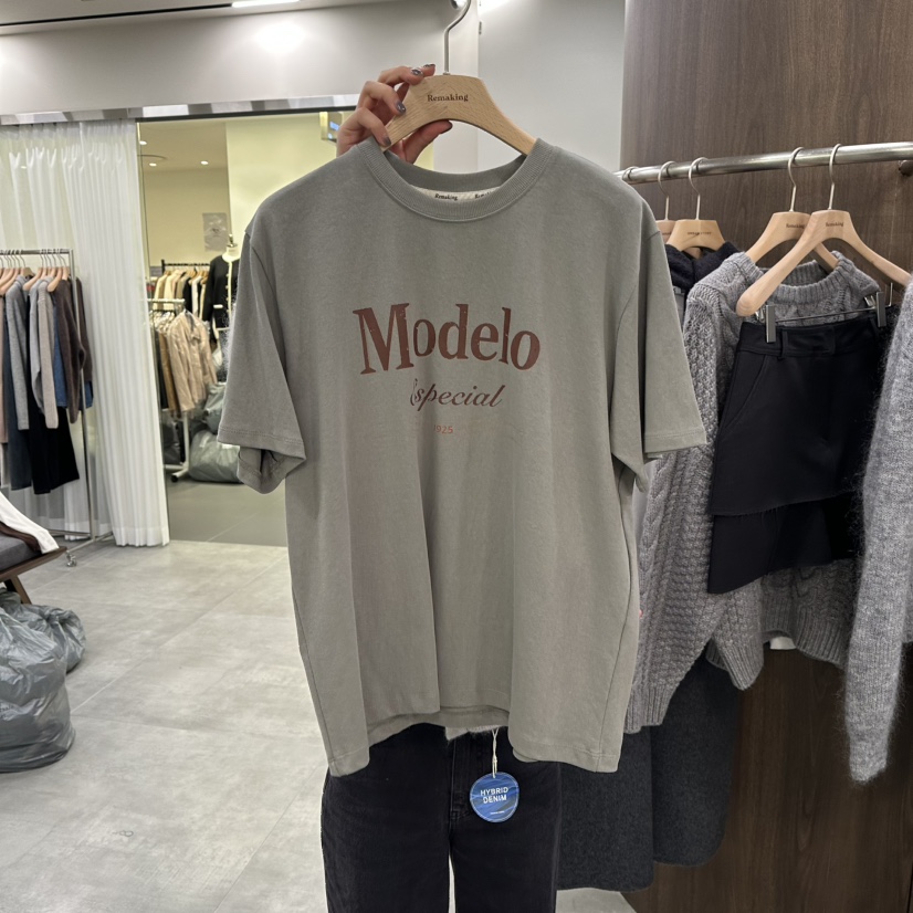 URBANSTORY/REMAKING東大門㊣代購女裝新品真品人氣25秋冬T恤Remaking/URBANSTORYT恤圖色3