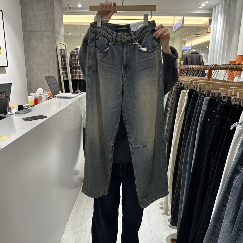 GRAYMELLOW韓國代購㊣女裝新品25秋冬人氣時尚熱賣職業牛仔褲GRAYMELLOW牛仔褲圖色2