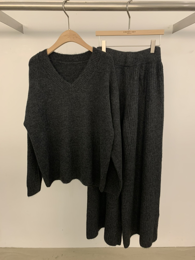 UNDER KEY韓國直郵㊣女士新品休閑25秋冬推薦人氣時尚套裝UNDER KEY套裝圖色2墨色