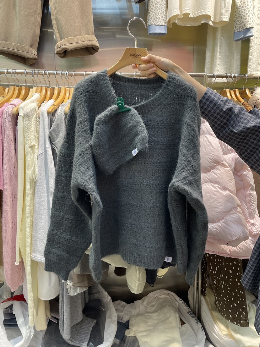 MENDL S韓國直郵㊣女裝新品真品推薦人氣針織衫含帽子套裝MENDL S針織衫圖色2