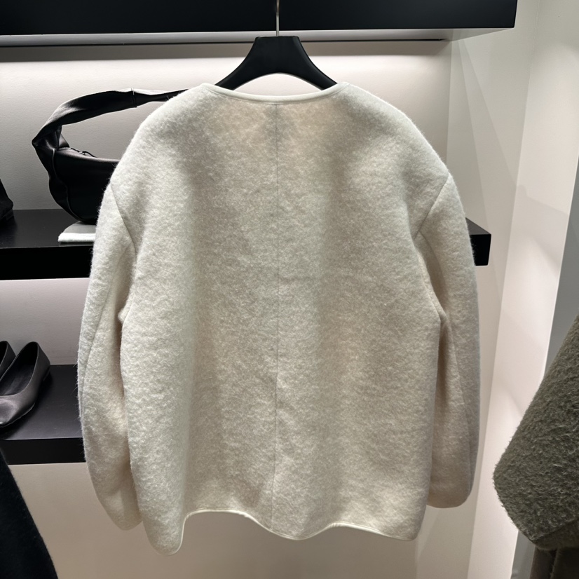 FEBRUARY 11東大門㊣直郵女士新款人氣推薦熱賣休閑時尚夾克FEBRUARY 11夾克