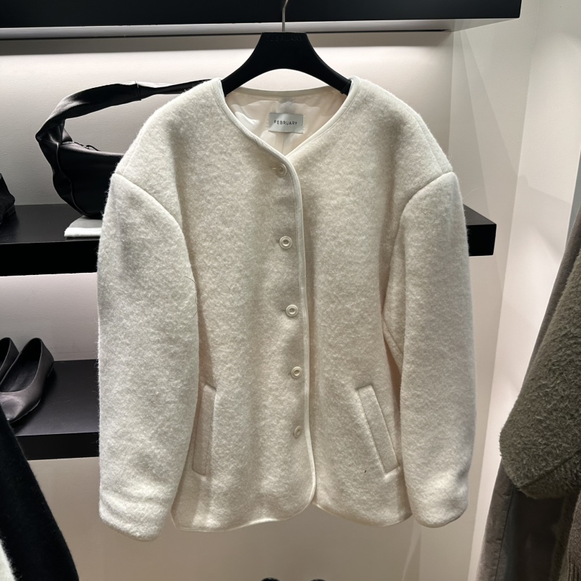 FEBRUARY 11東大門㊣直郵女士新款人氣推薦熱賣休閑時尚夾克FEBRUARY 11夾克