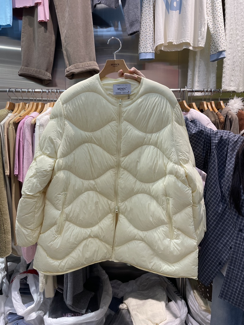 MENDL S東大門㊣代購女裝新款時尚熱賣真品短款羽絨服鵝絨MENDL S短款羽絨服圖色4
