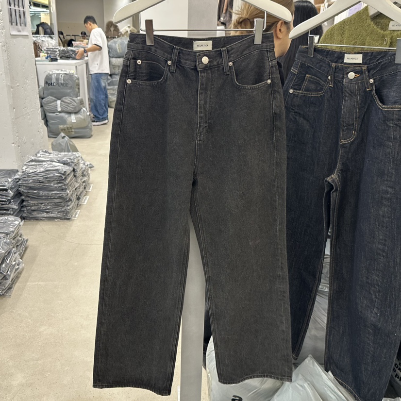 HELVETICA東大門㊣實拍女士新品推薦25秋冬真品休閑時尚牛仔褲HELVETICA牛仔褲