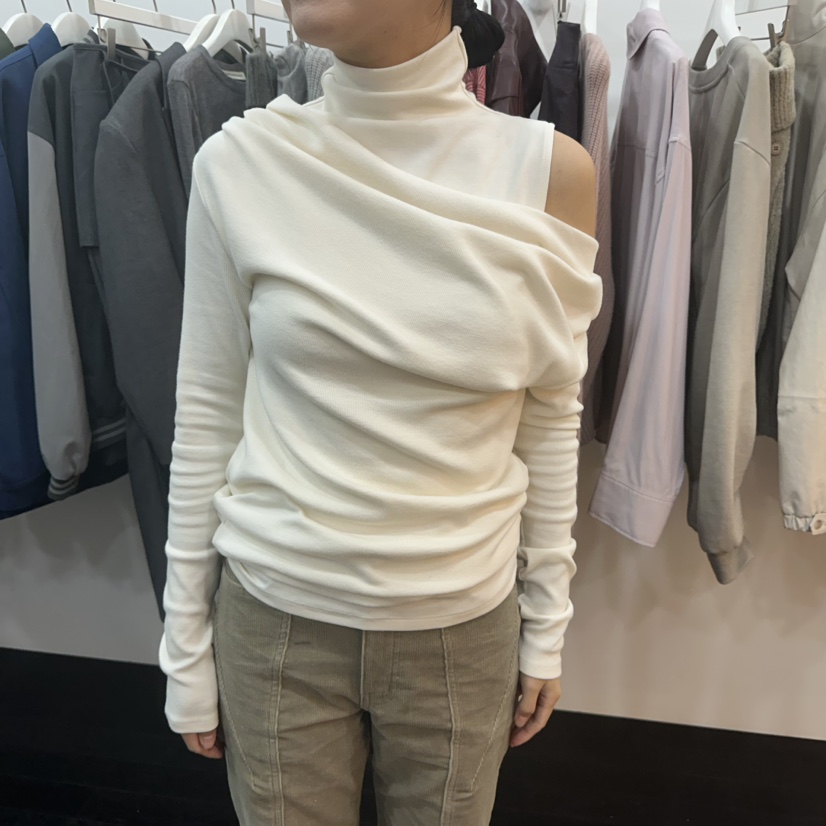 AIME HOPE MAKE東大門㊣代購女裝新品25秋冬熱賣時尚長袖T恤AIME HOPE MAKE長袖T恤圖色1