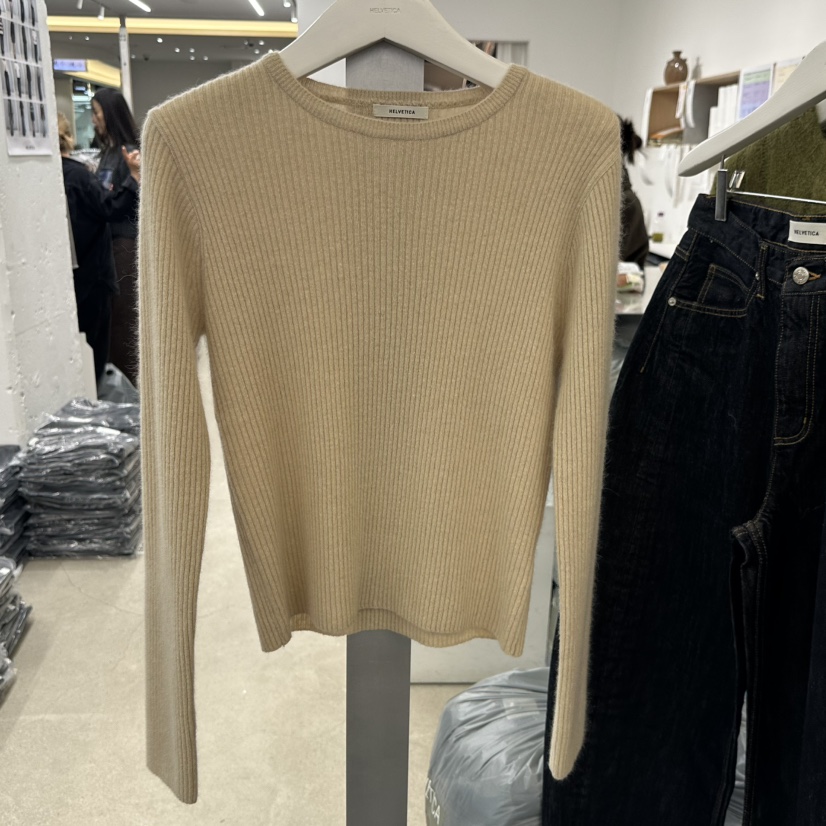 HELVETICA東大門㊣直郵女士新款時尚職業針織衫不含圍巾羅紋HELVETICA針織衫