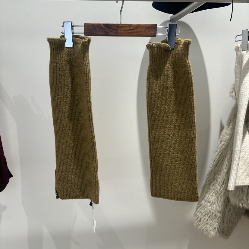 AGO東大門㊣代購女裝新款真品熱賣時尚推薦人氣休閑25秋冬手套AGO手套圖色2