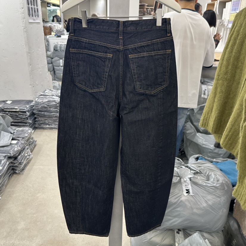 HELVETICA東大門㊣直郵女裝新款時尚休閑熱賣人氣牛仔褲拉絨HELVETICA牛仔褲