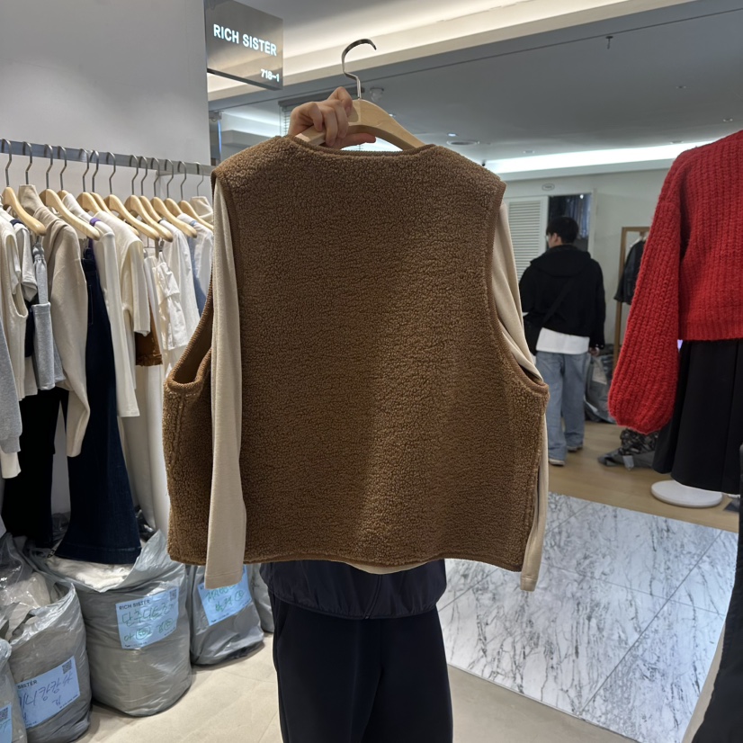 RICH SISTER東大門㊣實拍女裝新款人氣推薦熱賣馬甲不含內搭RICH SISTER馬甲
