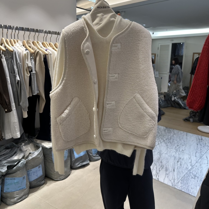 RICH SISTER東大門㊣實拍女裝新款人氣推薦熱賣馬甲不含內搭RICH SISTER馬甲