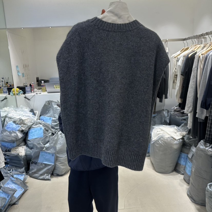 RICH SISTER東大門㊣實拍女裝新品25秋冬人氣熱賣休閑馬甲RICH SISTER馬甲