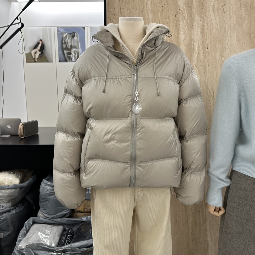 WRITTEN BY東大門㊣代購女裝新品推薦職業人氣真品短款羽絨服WRITTEN BY短款羽絨服