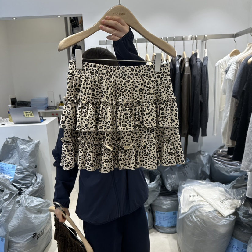 RICH SISTER韓國直郵㊣女士新款休閑時尚熱賣25秋冬人氣裙褲RICH SISTER裙褲圖色2