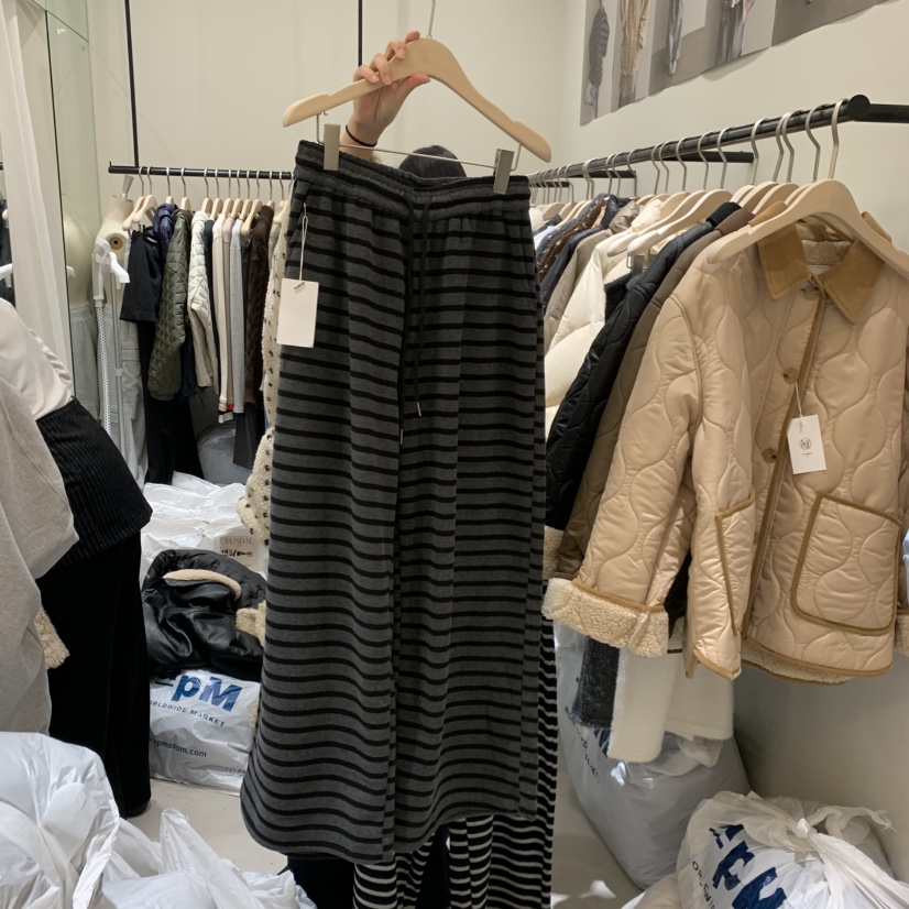 YUNBAL東大門㊣直郵女士新款25秋冬時尚推薦熱賣休閑褲加絨YUNBAL休閑褲