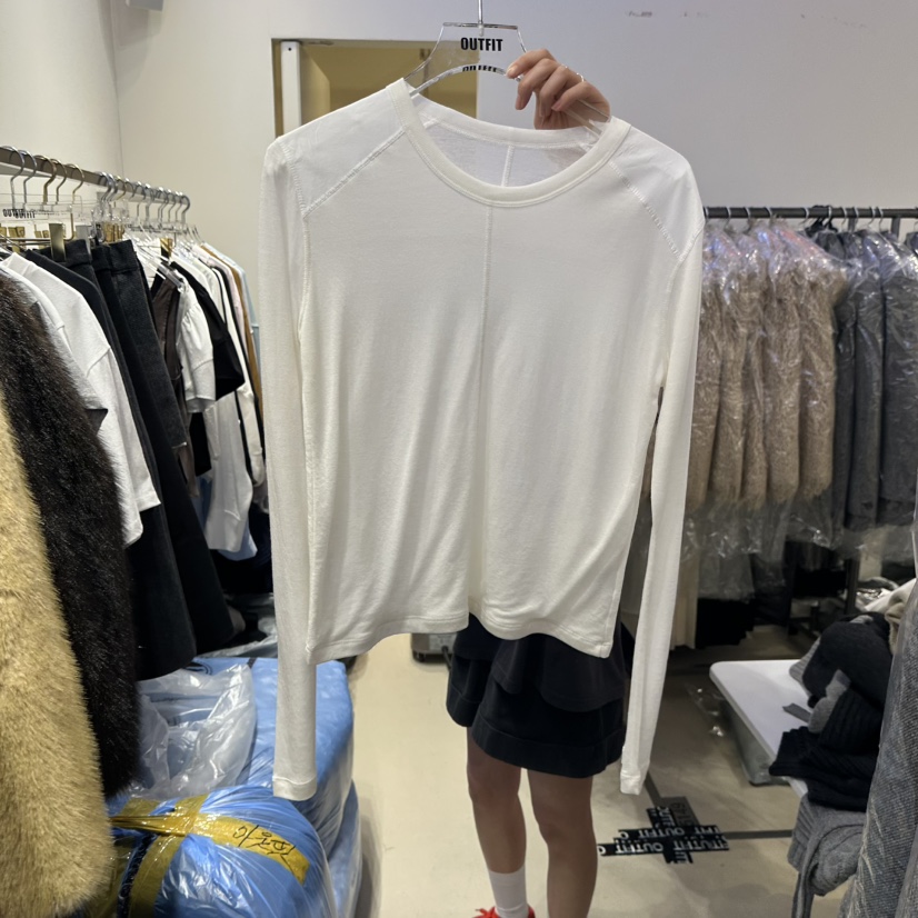 OUTFIT東大門㊣代購女裝新品25秋冬休閑真品推薦職業長袖T恤OUTFIT長袖T恤