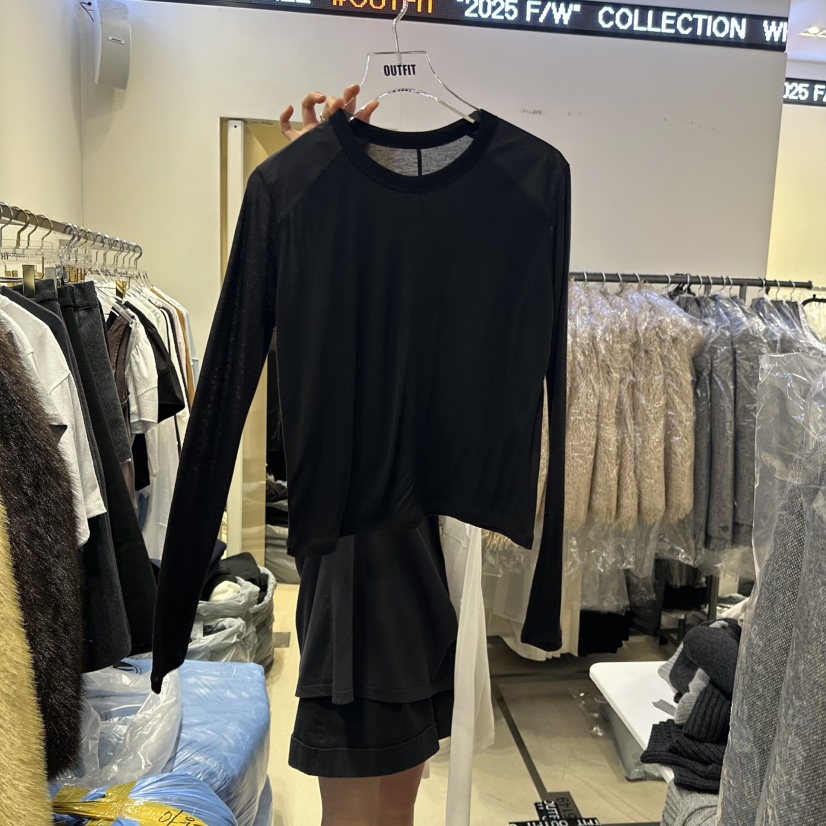 OUTFIT東大門㊣代購女裝新品25秋冬休閑真品推薦職業長袖T恤OUTFIT長袖T恤圖色2