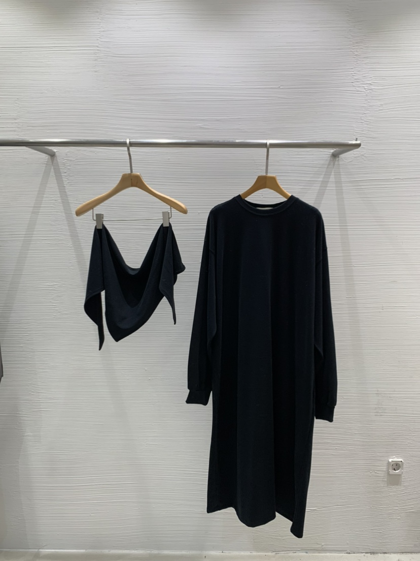 LUCY SALON韓國代購㊣女士新款推薦職業熱賣休閑套裝兩件套LUCY SALON套裝圖色2黑色